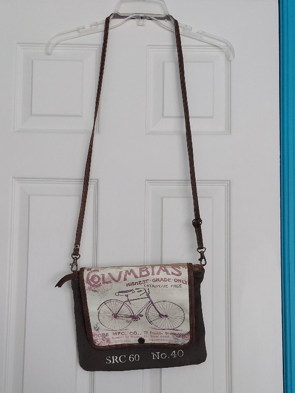 Chloe & Lex Messenger Crossbody Bag